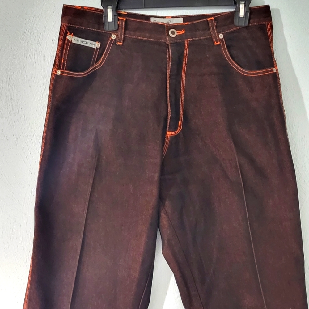 The brand is Nova jeans and the size is 3XL